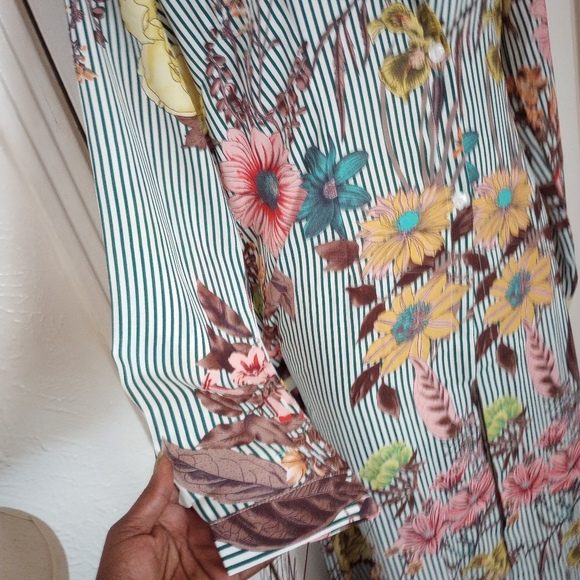 Floral Stripes Long Sleeve Button Down Sheer Shirt Dress with Split in Front XXL - Picture 7 of 12